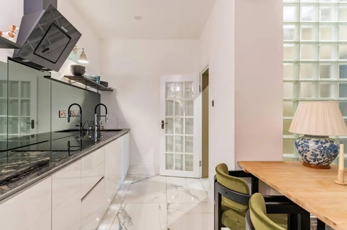 Luxury New Town Apartment Edinburgh 0*,