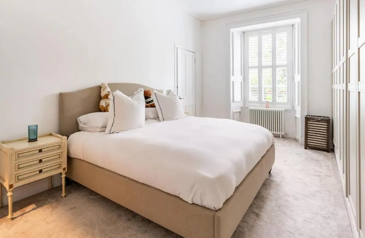 Luxury New Town Apartment Edinburgh