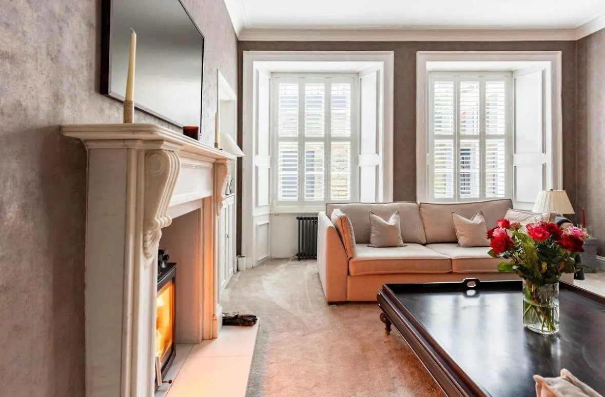 Luxury New Town Apartment Edinburgh